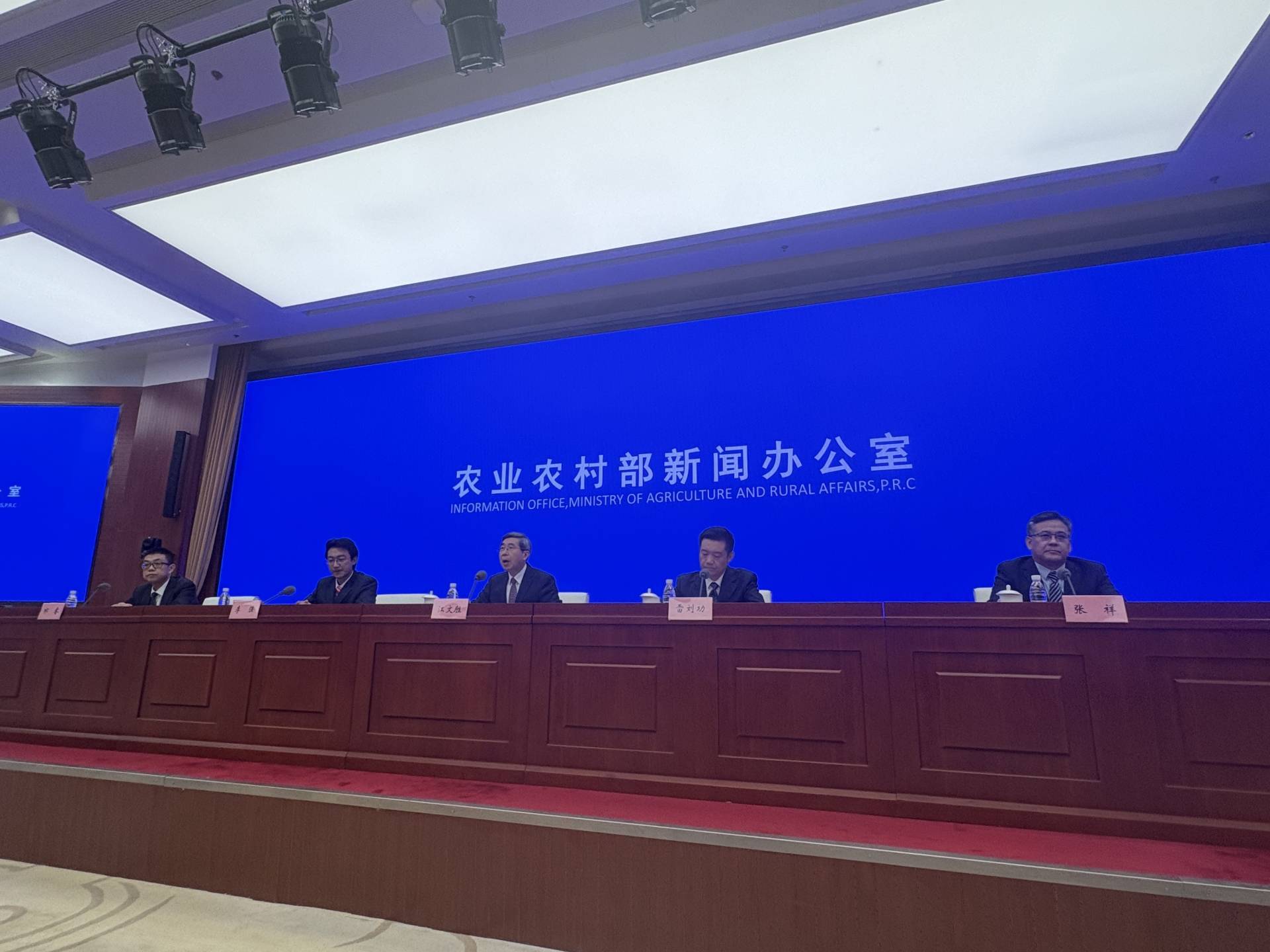 业农村部答每经：将推动豆制品、优质豆奶等产品进儿童福利机构CQ9电子平台我国居民人均奶类消费量远低于膳食推荐量 农(图1)